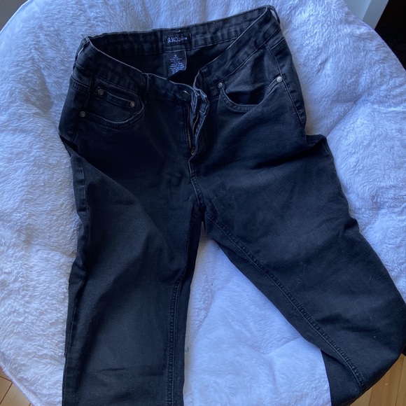 Suko Black Skinny Jeans 💛 - Picture 2 of 3
